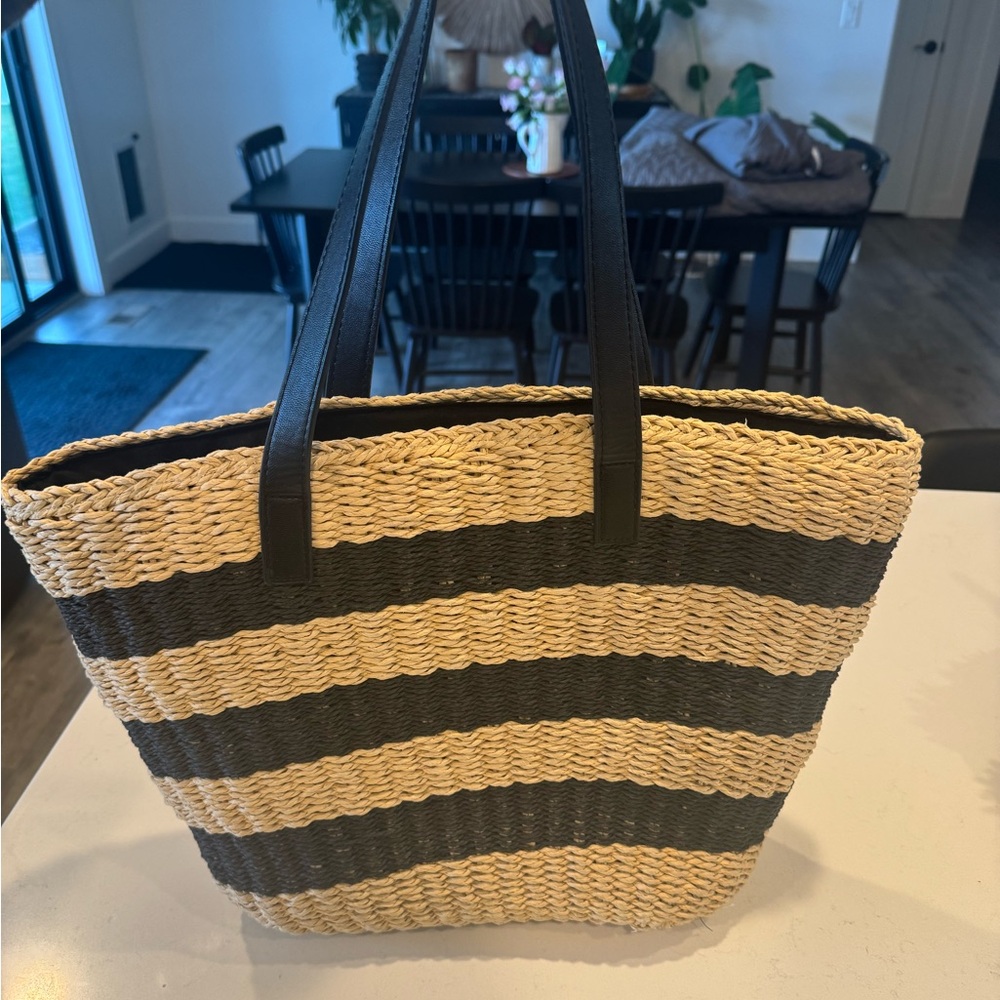 GAP Black and Tan Tote Bag